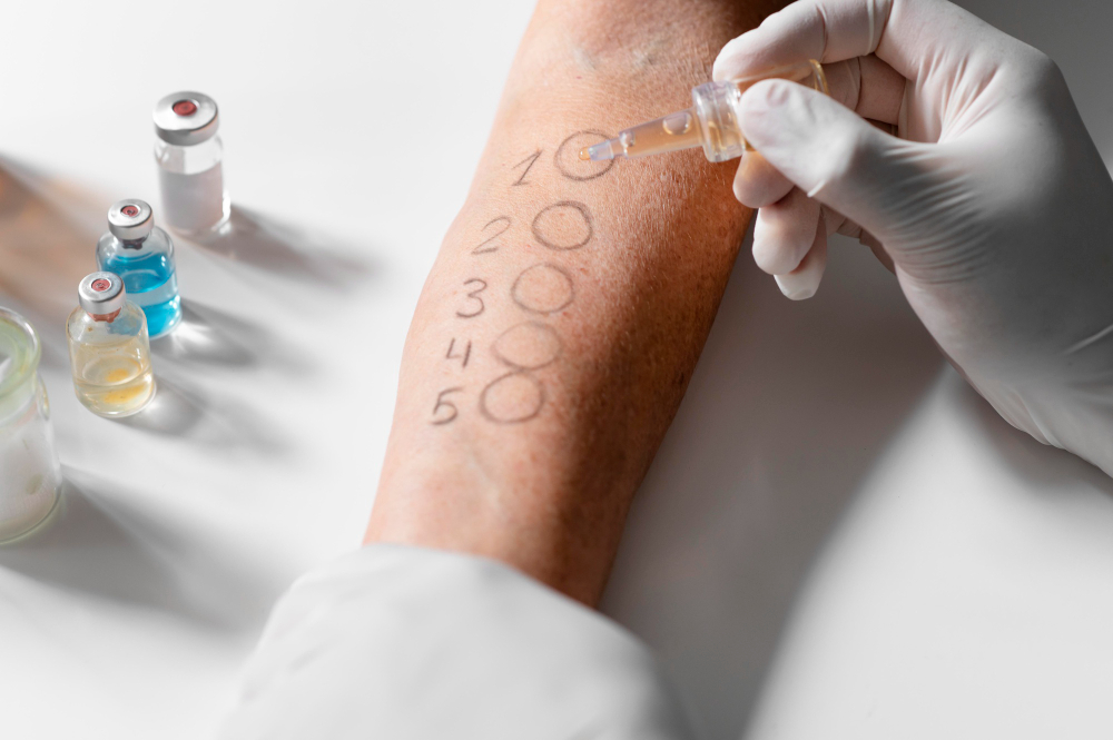 Medical treatment showing minimally invasive spider vein procedures including sclerotherapy and laser therapy on legs in clinic