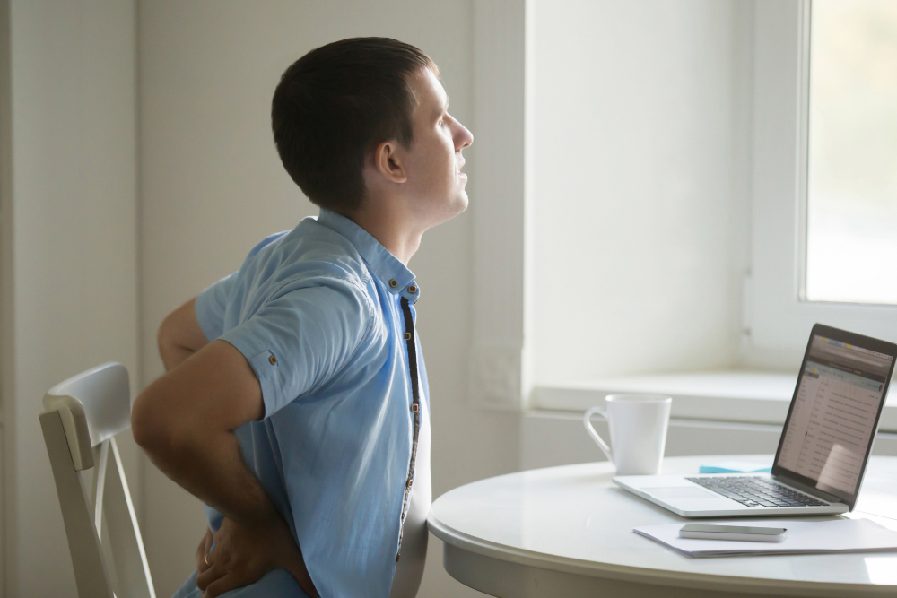 Benefits of early hip pain treatment including improved mobility reduced stiffness and better balance