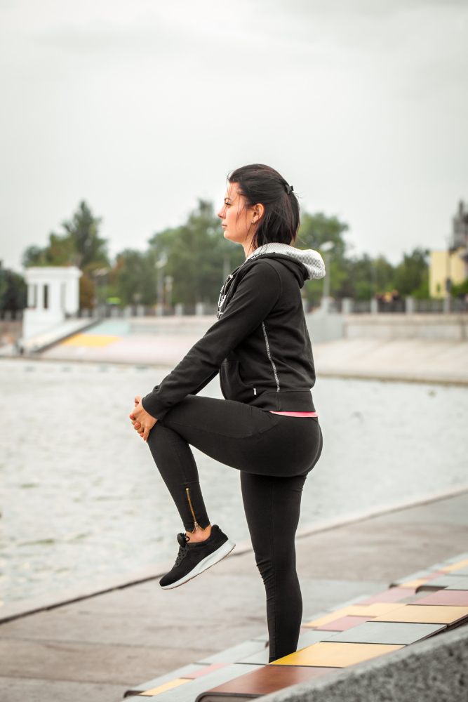 Patient improving knee strength and mobility through therapy